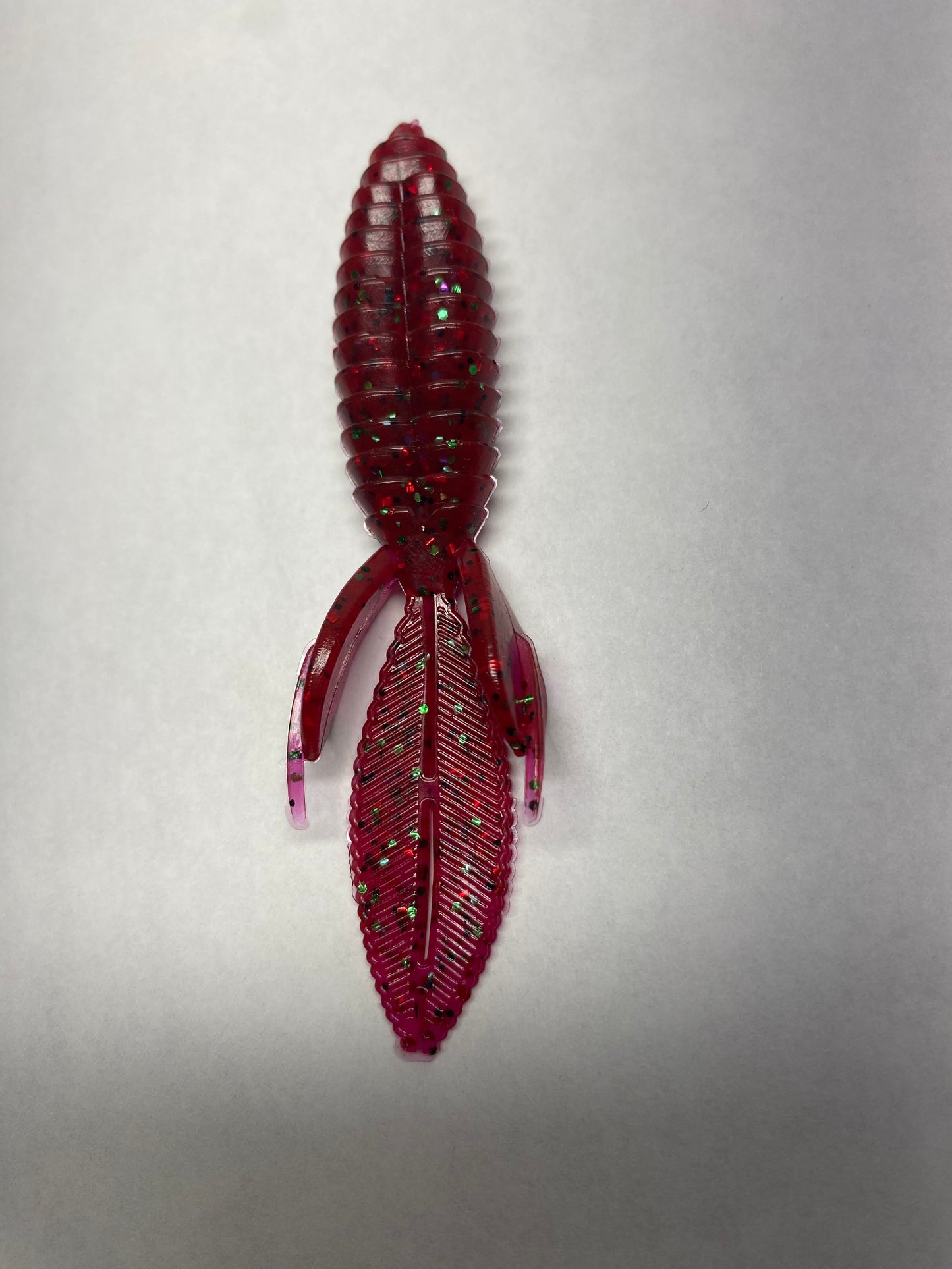 Comes with 6 Timber Craws in the color Water Melon Red