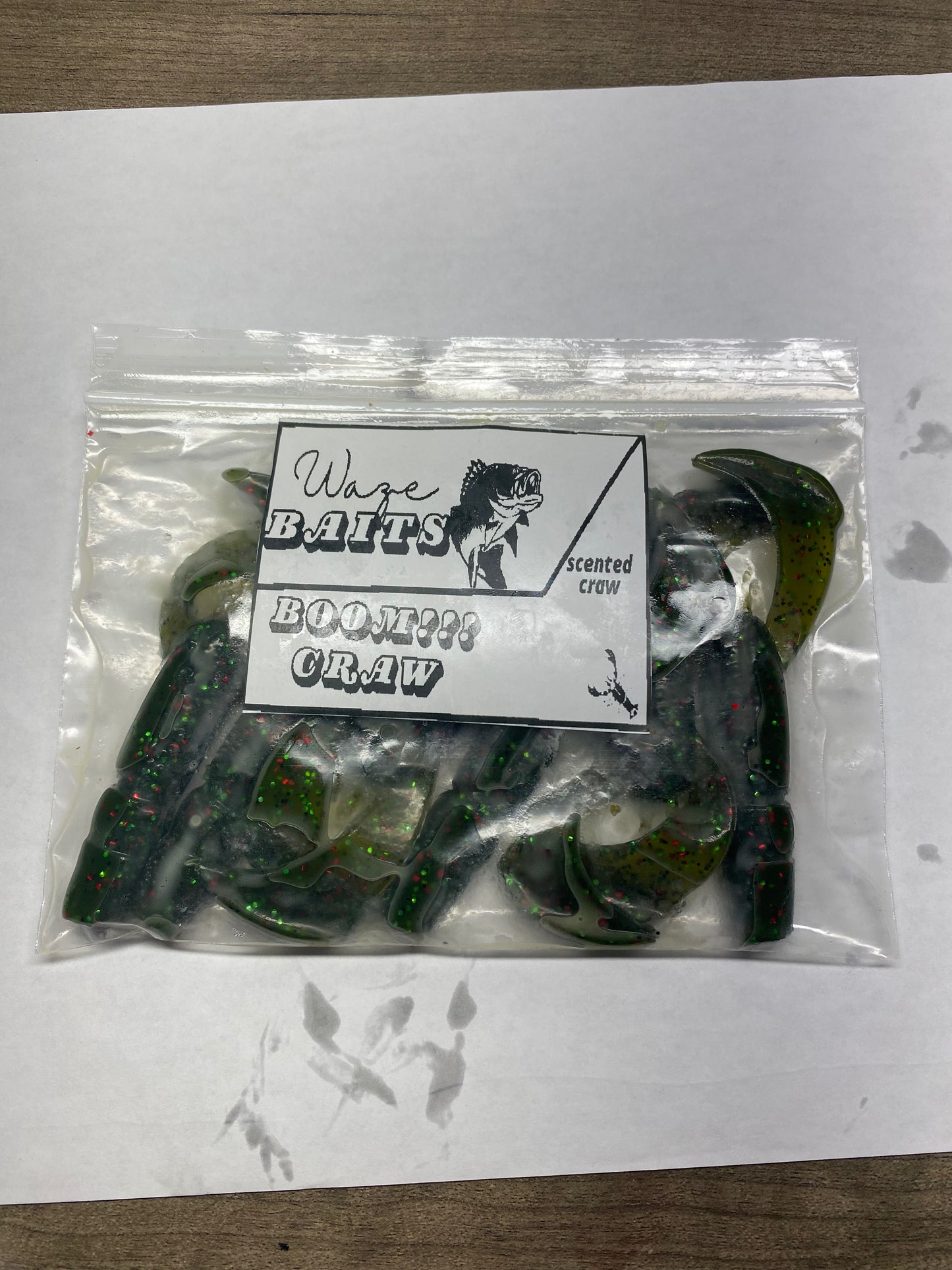 Comes with 6 Watermelon Green Naughty Crawlers